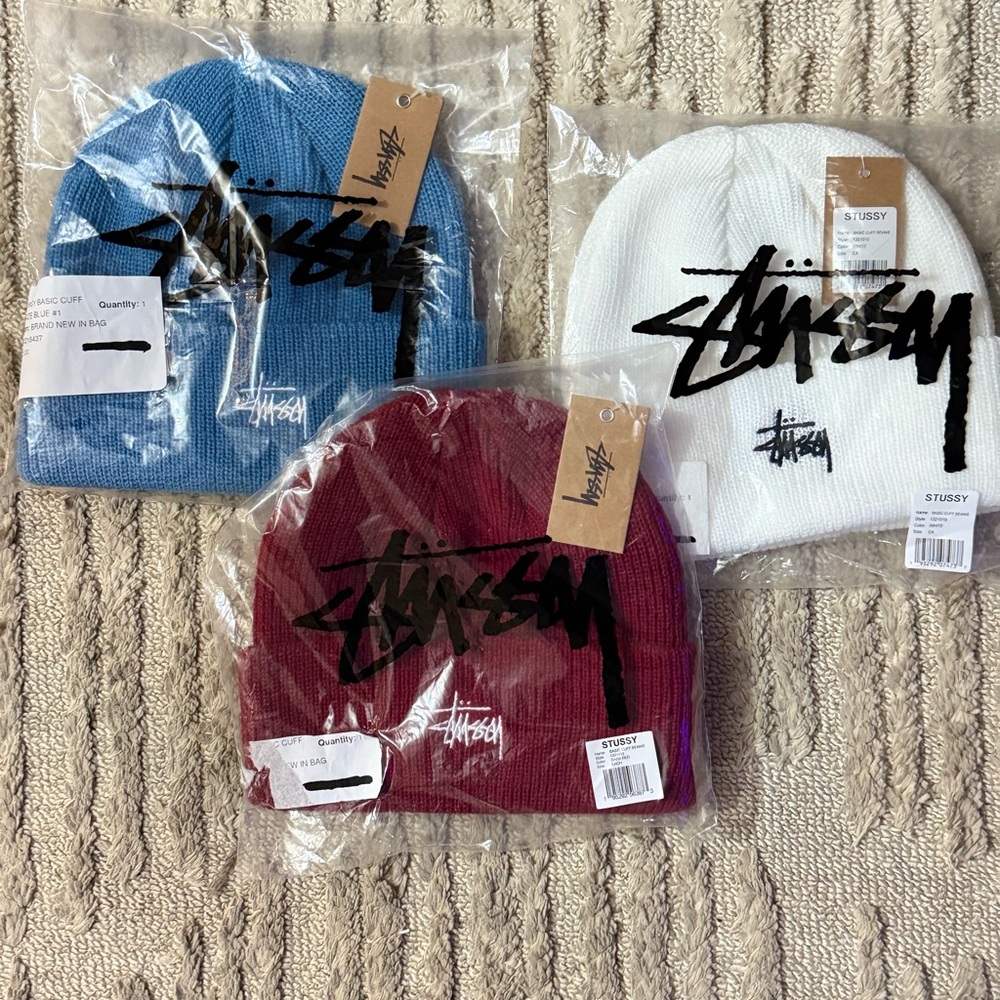 Stussy Beanie Trio - blue haze, maroon, White